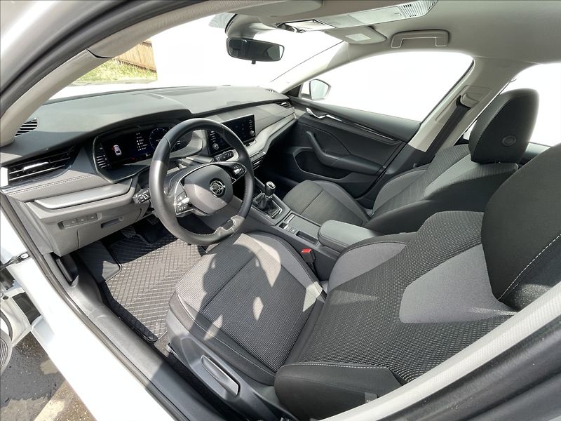 Škoda Octavia 1,0 TSI Ambition Plus LED+PDC - fotka 5 z 23