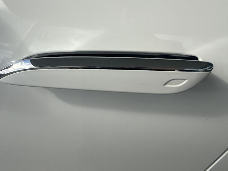 Mercedes-Benz EQS (2023) EQS 450 4MATIC SUV - fotka 21 z 54