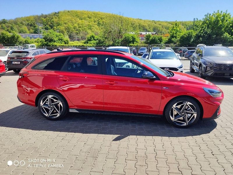 Hyundai i30 WG 26 1,6TGDI DCT N LINE - fotka 2 z 7