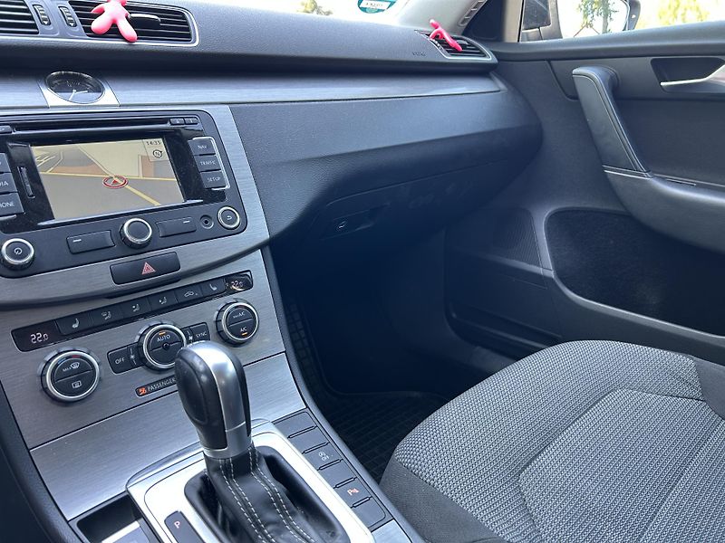 Volkswagen Passat (2014) 2.0 TDi 103 KW DSG - fotka 26 z 35