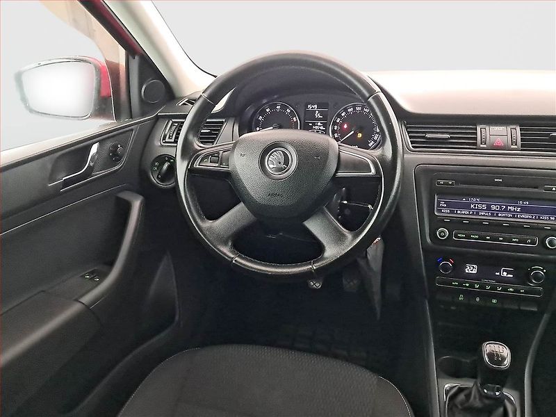 Škoda Rapid (2013) Style 1.2 TSI, Serv.kniha - fotka 7 z 17
