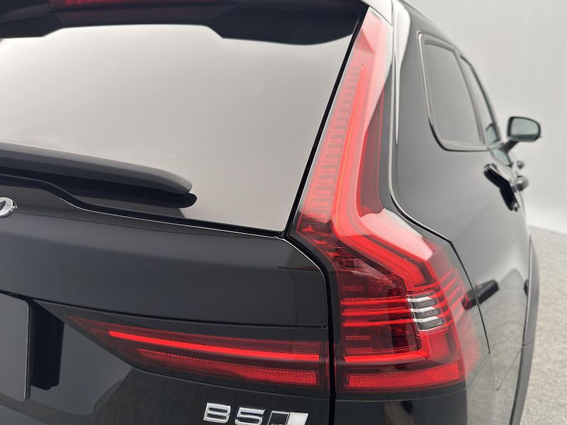 Volvo V90 B5 AWD ULTIMATE POLESTAR AUT  - fotka 24 z 49