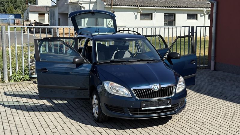 Škoda Fabia (2012) 1.2TSi*63kW*COOL-EDITION*1.MAJ - fotka 24 z 25