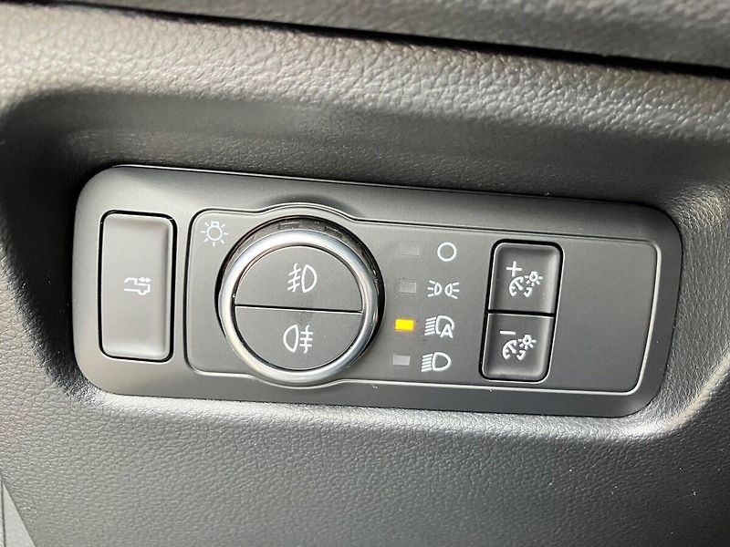 Ford Ranger (2026) Platinum, Dvojkabina, 3.0 EcoB - fotka 11 z 37