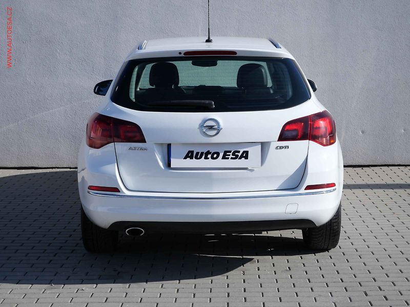 Opel Astra (2015) 2.0 CDTi, ČR, AC, temo - fotka 5 z 21