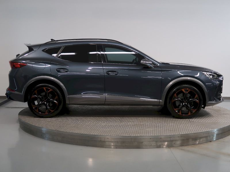 Cupra Formentor (2022) VZ 2.0TSI 228KW 4x4 DSG TAŽNÉ - fotka 8 z 46
