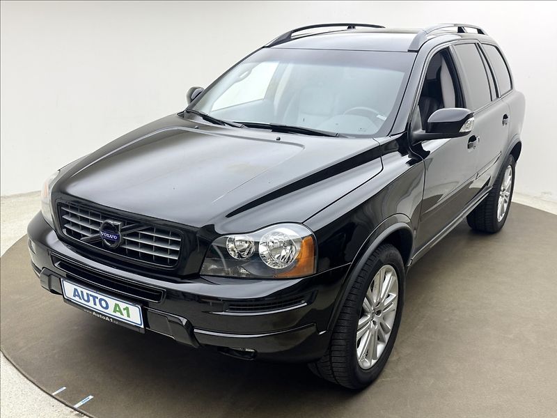 Volvo XC90 3,2 4X4 7-MÍST KŮŽE SENZORY ČR - fotka 1 z 38