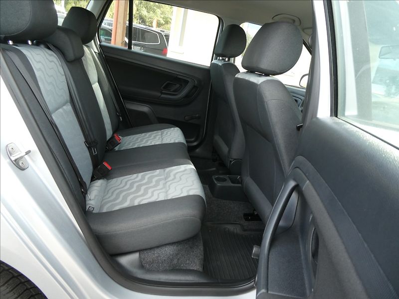 Škoda Fabia 1,4 16V 63kW závěs, serviska - fotka 25 z 41