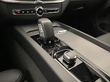 Volvo XC60 B5 AWD DARK PLUS AUT CZ - náhled 26