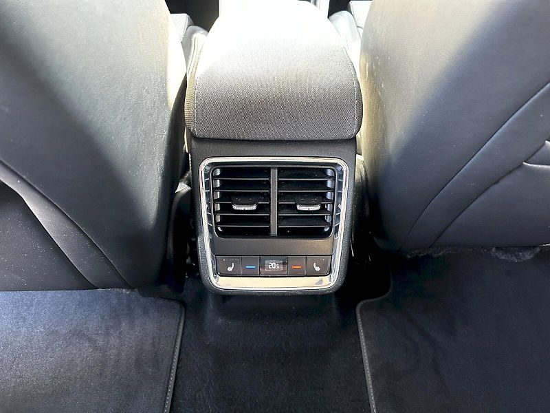 Škoda Enyaq (2021) 80 iV 150kW Loft - fotka 28 z 35
