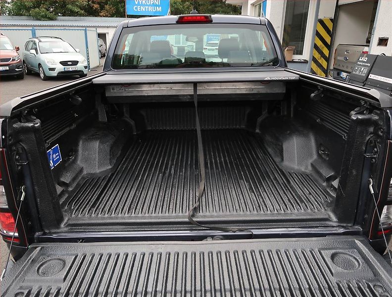 Ford Ranger (2022) XLT 2.0 EcoBlue - fotka 13 z 19