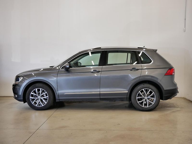 Volkswagen Tiguan - fotka 3 z 27