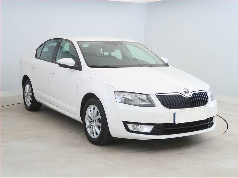 Škoda Octavia (2013) Elegance 1.6 TDI, Serv.kniha - fotka 1 z 15