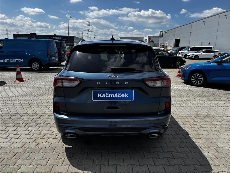 Ford Kuga 1,5 EcoBoost 110kW ST-Line - fotka 4 z 34