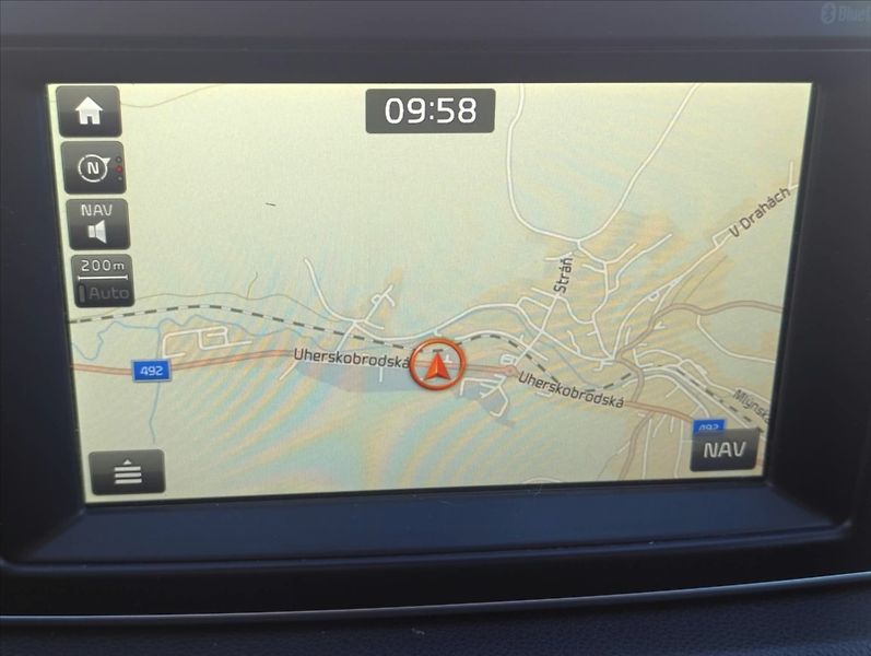 Kia Sportage 1,7 CRDi Navi Kamera Tempomat - fotka 17 z 33