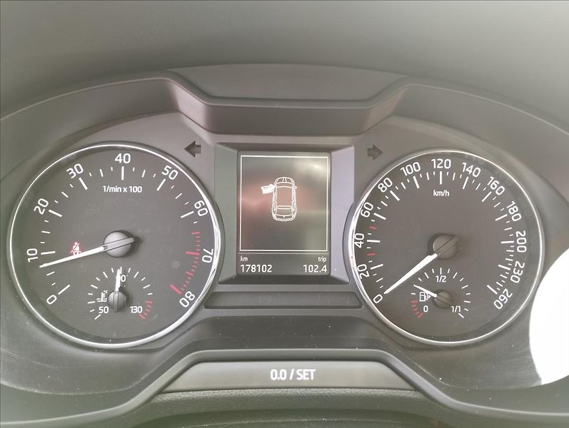 Škoda Octavia 1,2 TSi 77KW - fotka 14 z 17
