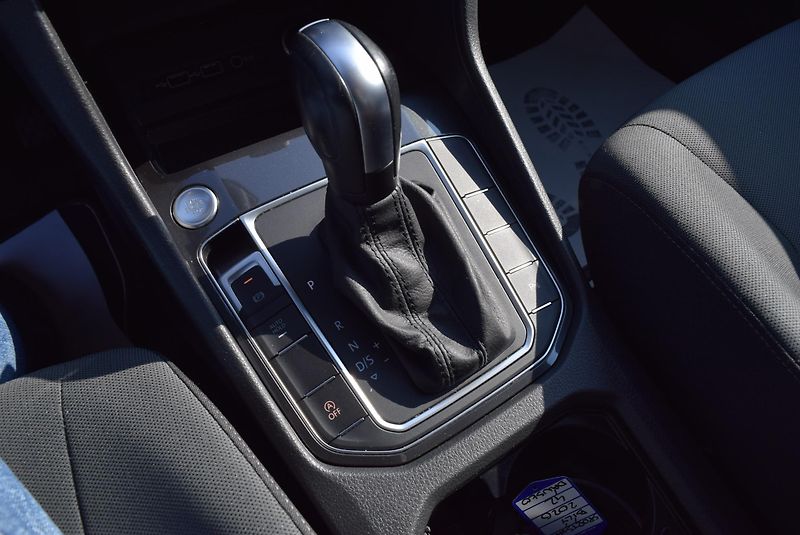 Volkswagen Golf Sportsvan (2020) 1.5TSI EVO 110kw DSG LED TAŽNÉ - fotka 26 z 48