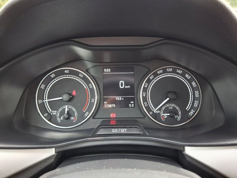 Škoda Scala (2019) Ambition 1,0TSi 85kW - fotka 23 z 29