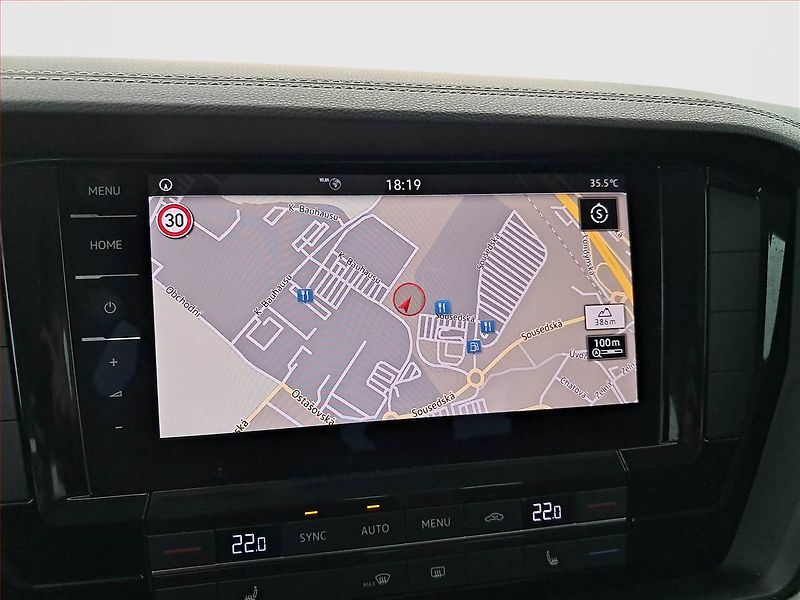 Volkswagen Touareg (2019) 3.0 TDI - fotka 13 z 21