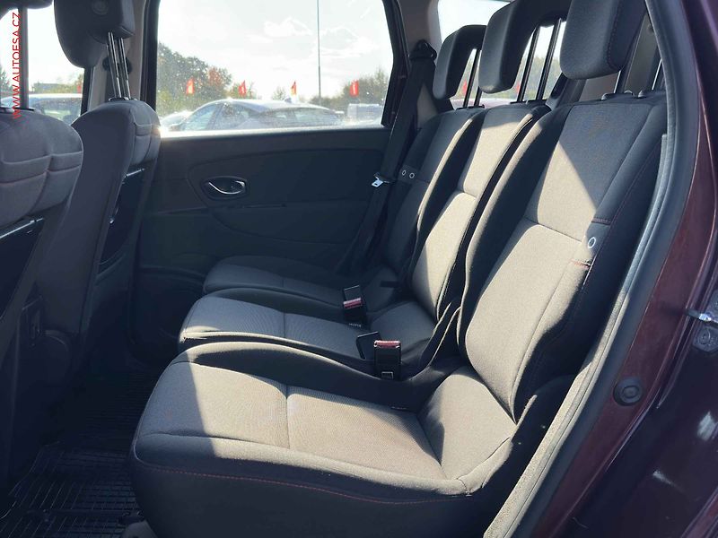 Renault Scénic (2013) 1.5 dCi, navi, autoAC - fotka 10 z 20