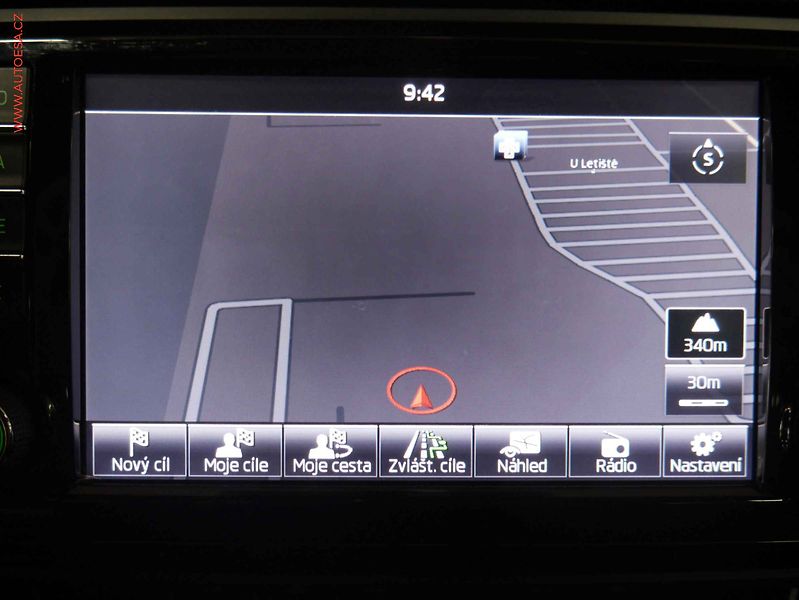 Škoda Octavia (2013) 2.0 TSI, 2.maj,ČR, RS, navi - fotka 15 z 24