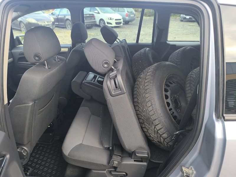 Opel Zafira (2008) 1.8  7MÍST,DOLOŽENÉ KM,SERVIS - fotka 11 z 36