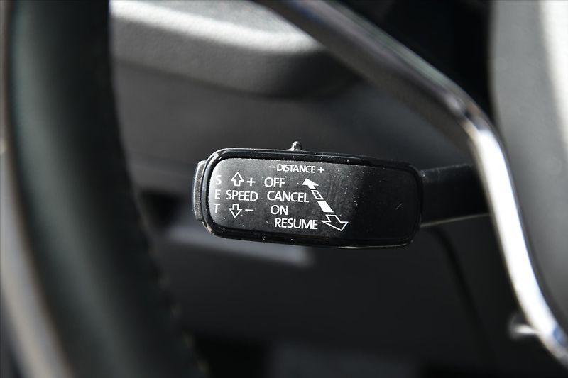 Škoda Octavia 2.0 TDI 110kW DSG STYLE ČR - fotka 19 z 31
