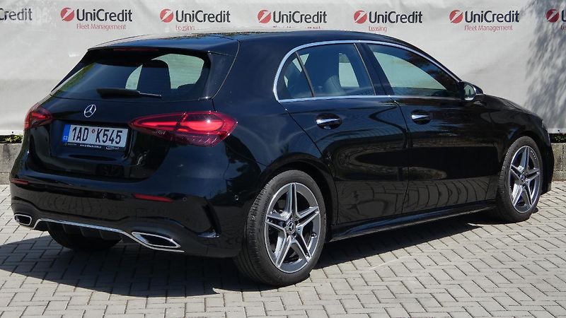 Mercedes-Benz Třídy A 220d DCT - fotka 3 z 22