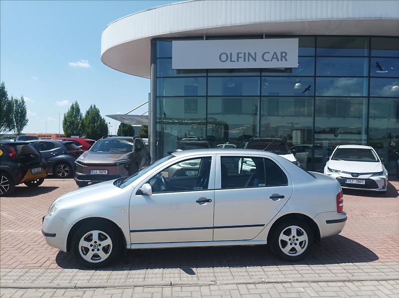 Škoda Fabia 1,2 Elegance - fotka 2 z 16
