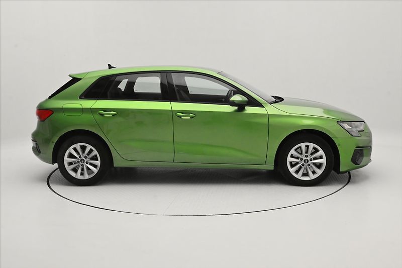 Audi A3 2,0 30 TDI 85 kW Sportback Zár - fotka 4 z 32