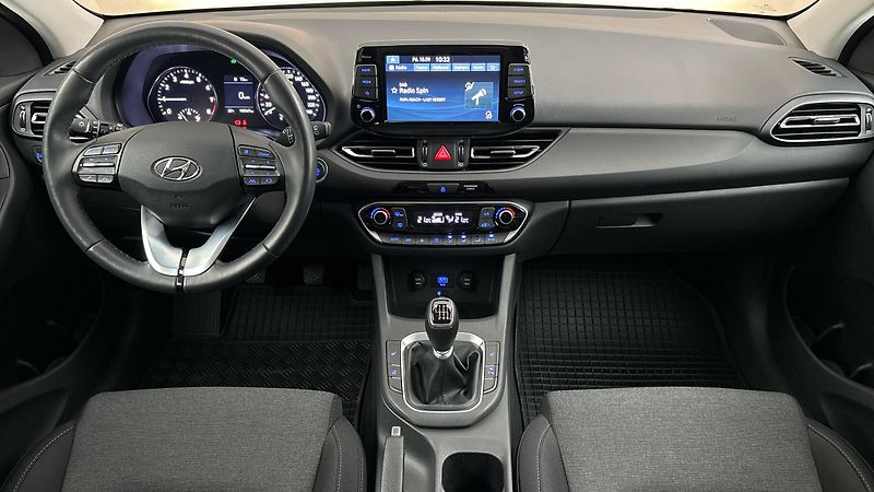 Hyundai i30 1.0 T-GDI Smart Kombi - fotka 8 z 27