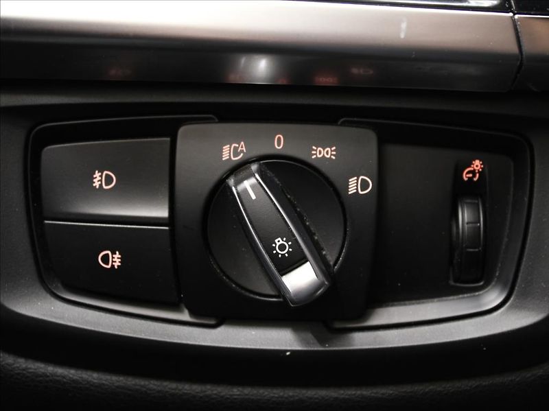 BMW X5 3,0 30d 190kW xDrive Tažné DPH - fotka 16 z 25