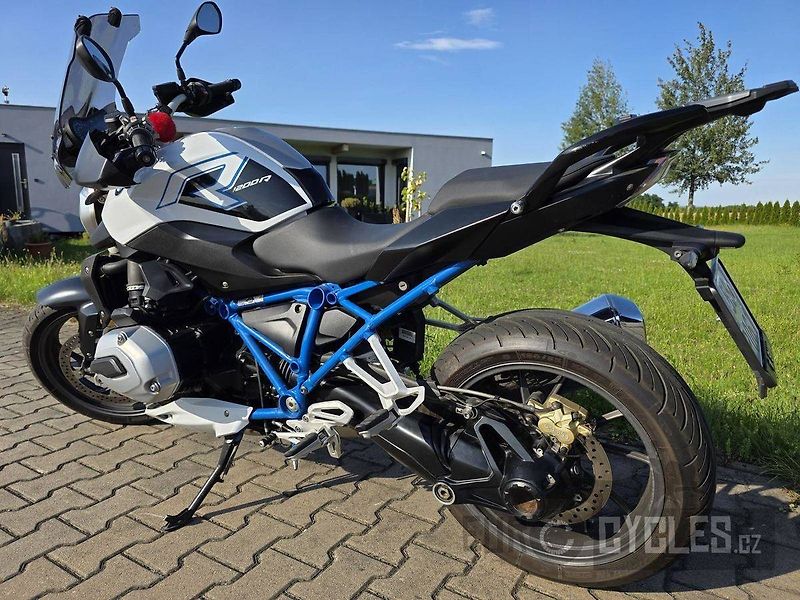 BMW R 1200 R (2021) - fotka 13 z 18
