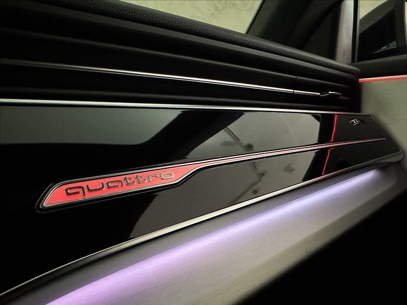 Audi Q8 3,0 TDi  S-Line HD LED Záruka - fotka 44 z 50