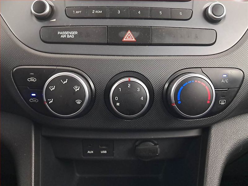 Hyundai i10 (2016) Classic 1.0, ČR,1.maj - fotka 13 z 17