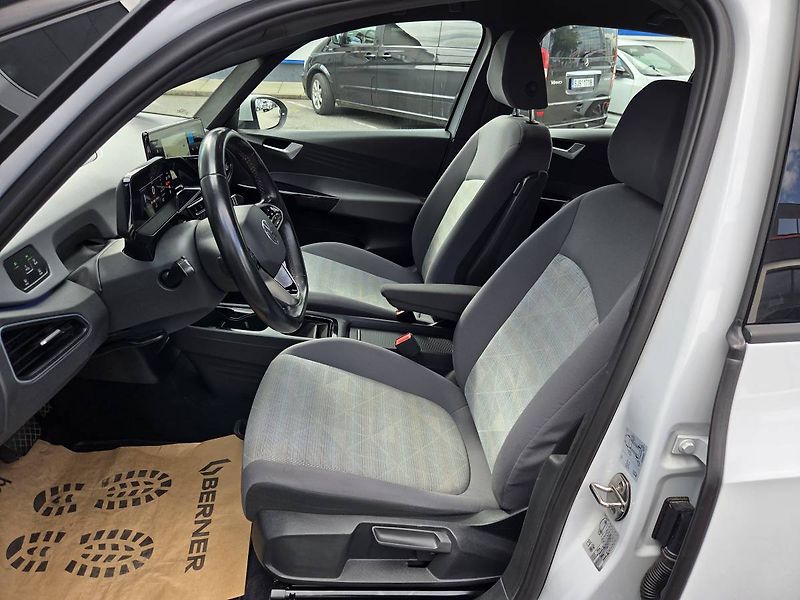 Volkswagen ID.3 (2022) Pro 150kW 62kWh - fotka 10 z 34