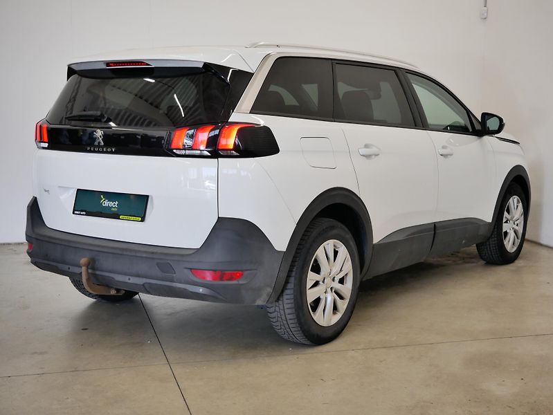 Peugeot 5008 - fotka 2 z 6