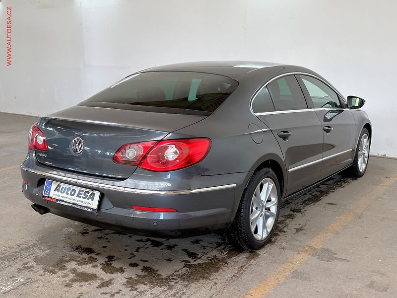 Volkswagen CC (2008) 2.0 TDi, Sport - fotka 4 z 16