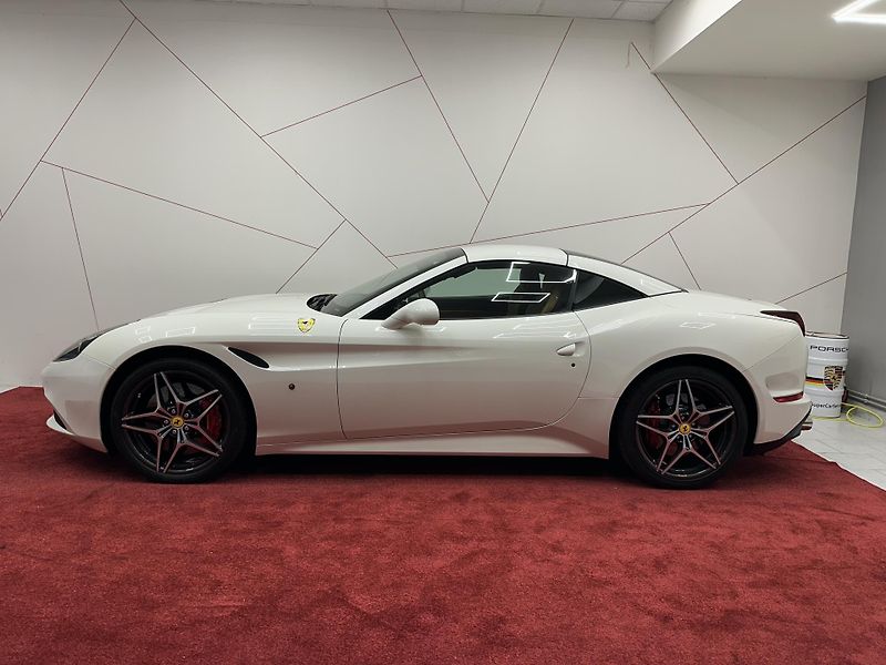 Ferrari California (2015) T*CAMERA*QUIO*TEMPOMAT*DPH*TOP - fotka 4 z 17