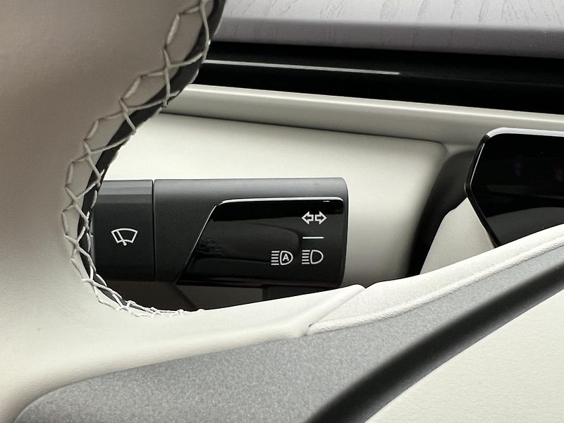 Volvo EX60 (2026) P10 PURE ELECTRIC ULTRA TWIN - fotka 22 z 54