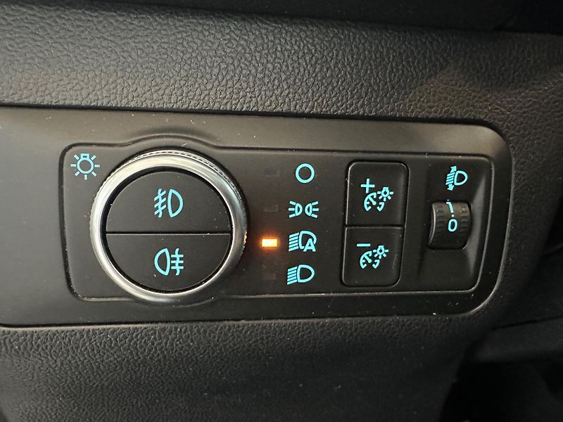 Ford Kuga Titanium 2.0 EcoBlue 150k man. - fotka 22 z 31
