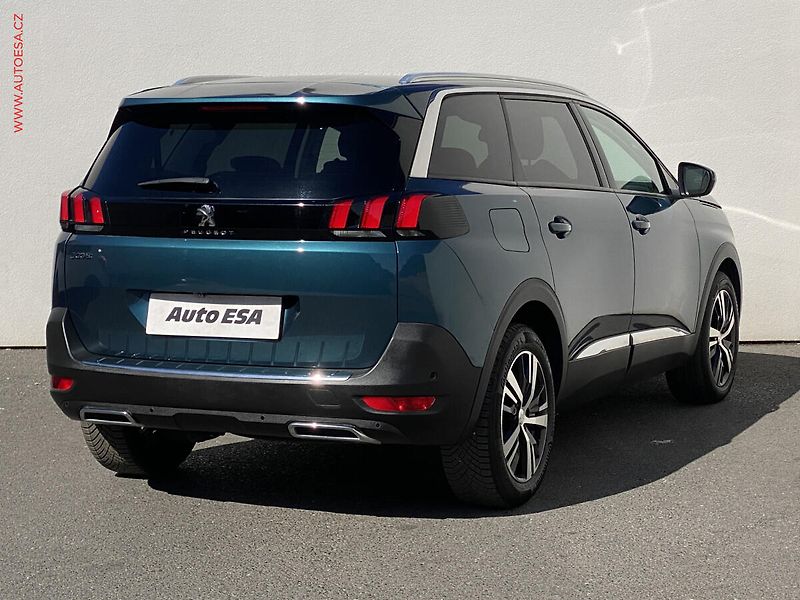Peugeot 5008 (2018) 1.5 HDi 7míst, Allure, navi - fotka 4 z 19