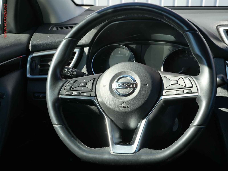 Nissan Qashqai (2021) 1.3 DiG-T, 2.maj,ČR, Acenta - fotka 11 z 24