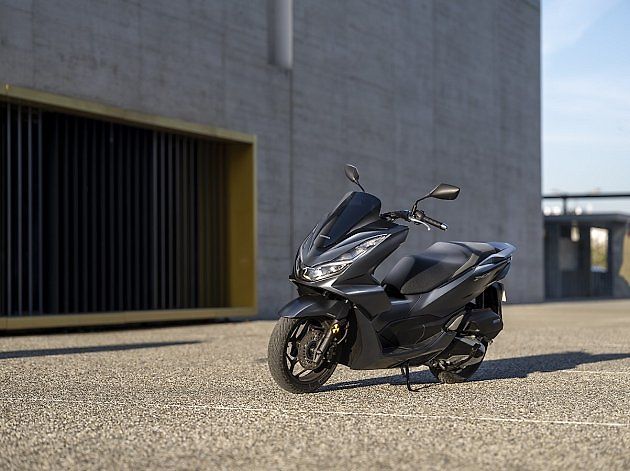 Honda PCX 125 se řadí mezi bestsellery třídy skútrů, zdroj: Se svolením Honda