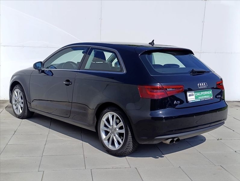 Audi A3 1,4 TFSi Bi.xenon Navi Tempoma - fotka 11 z 29