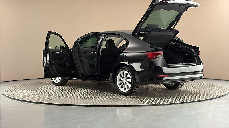 Škoda Octavia 2.0 TDI Style - fotka 7 z 29