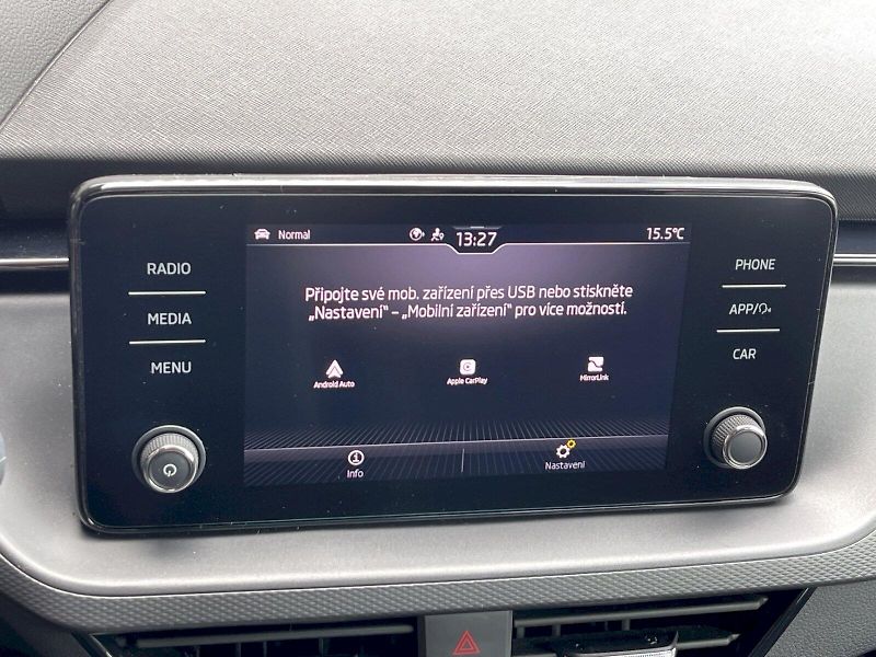 Škoda Kamiq (2024) 1.0 TSI 81 kW Fresh edice - fotka 17 z 33