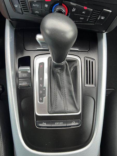 Audi Q5 2.0TFSi 155KW QUATTRO AUTOMAT - fotka 17 z 41