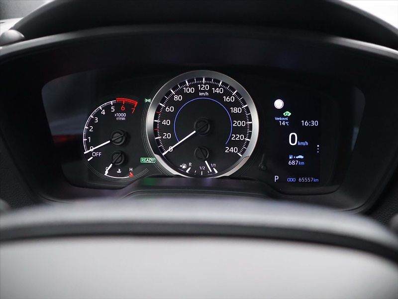 Toyota Corolla 1,8 Hybrid 72kW Aut. CZ DPH - fotka 16 z 24