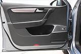 Volkswagen Passat 2,0 TDI 103kW DSG Nová STK - náhled 23